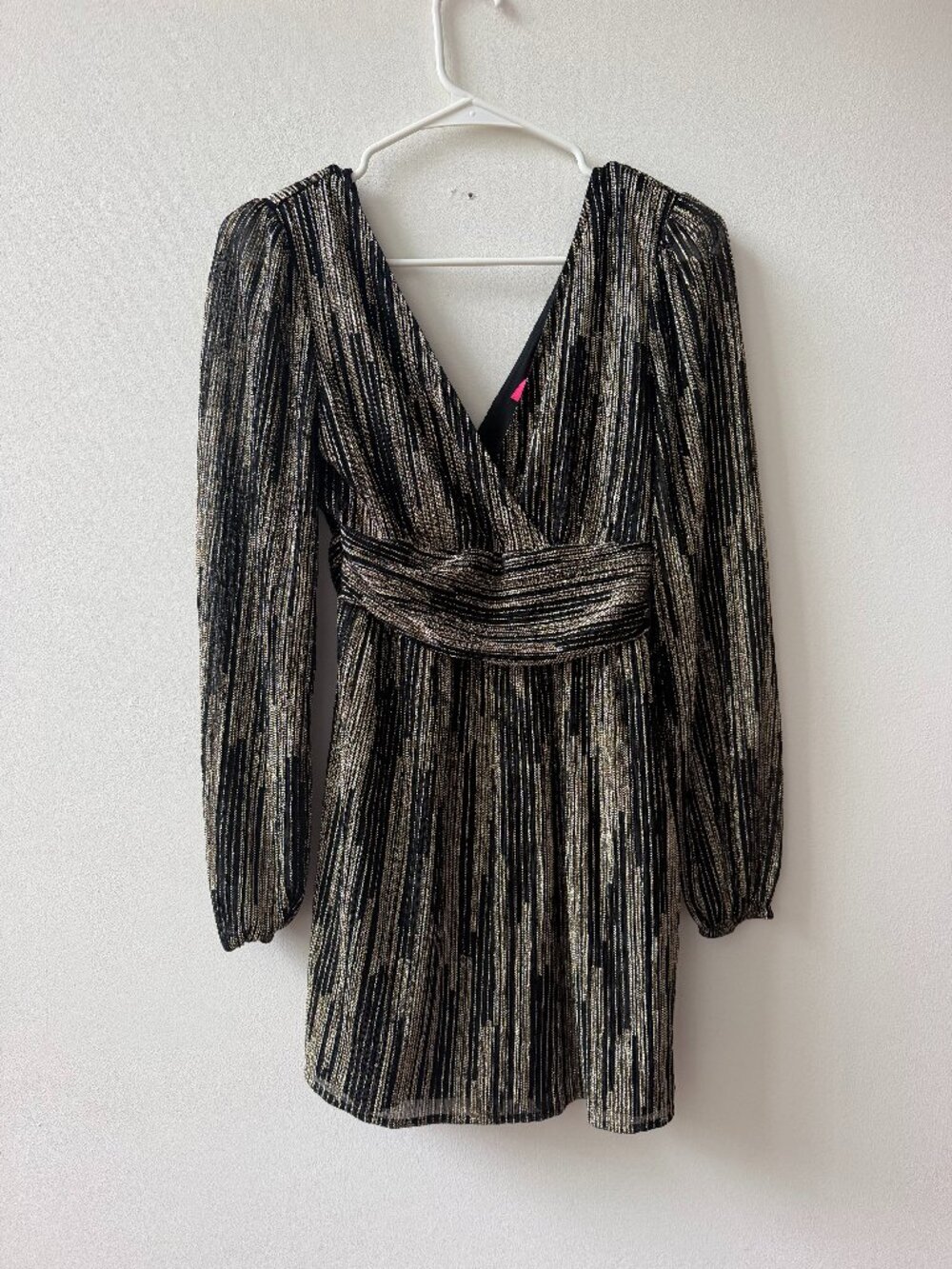 Lilly Pulitzer Riza Long Sleeve Romper in Onyx x Gold Metallic - Size Small